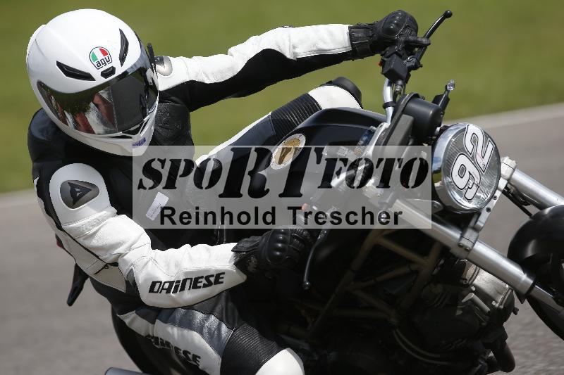 /Archiv-2024/29 12.06.2024 MOTO.CH Track Day ADR/Gruppe blau/92